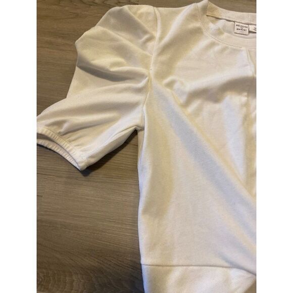 NWT Melrose & Market women's white puff short sleeve cropped top size small - Picture 2 of 8